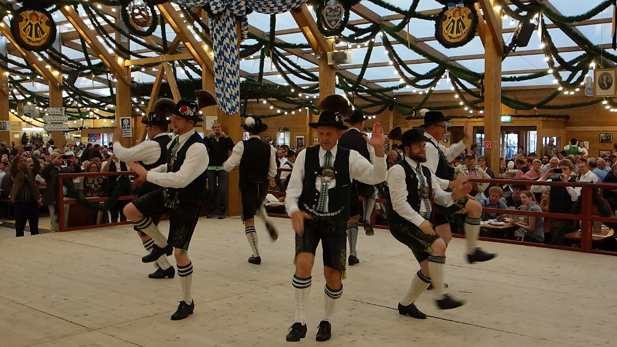 Oktoberfest 1043
