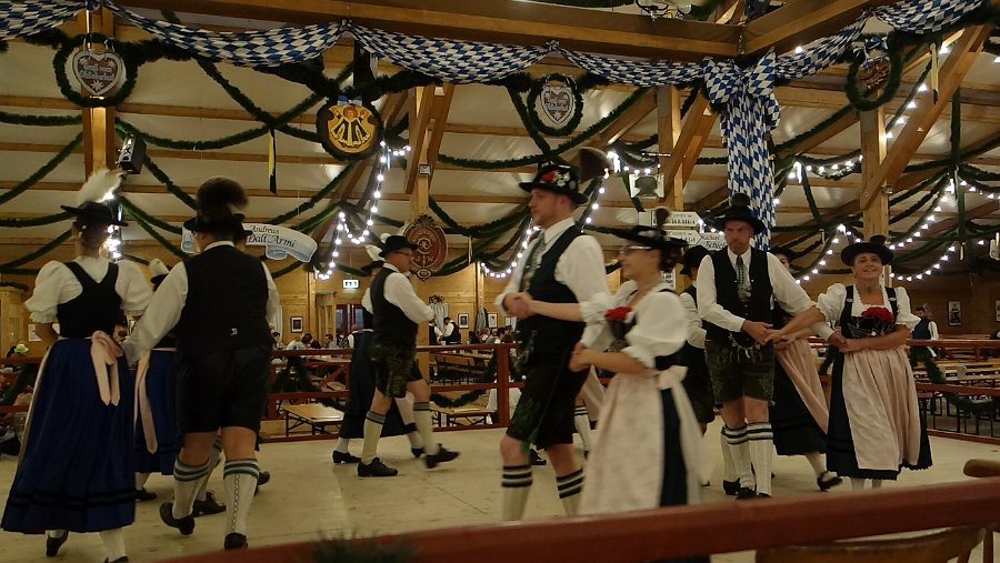 Oktoberfest 2137